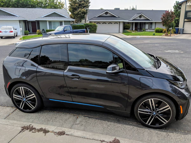 Illustration for article titled At $15,500, Could You Get a Charge Out of This 2014 BMW i3 REX?